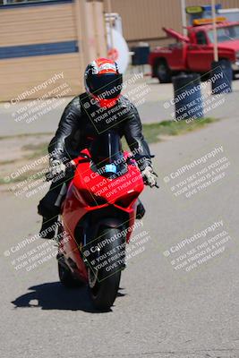 media/May-29-2022-Lets Ride (Sun) [[e8986be515]]/Around the Pits/